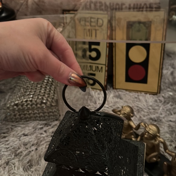 Lantern - Picture 7 of 7